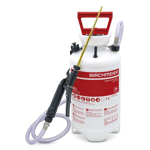 This professional powder duster includes a compressed air connector for a wide range of uses.