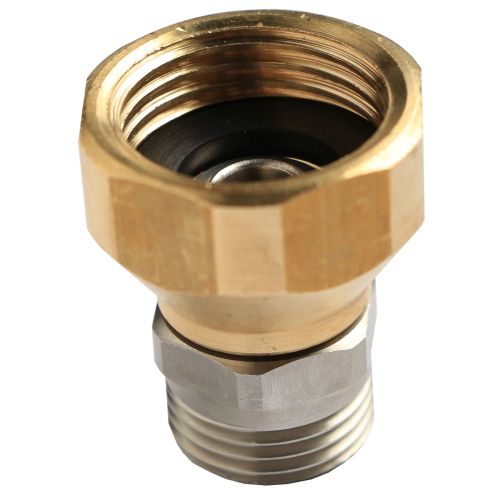 3/4&quot; GHT x 1/2&quot; NPT Swivel Connector for Spray Guns.