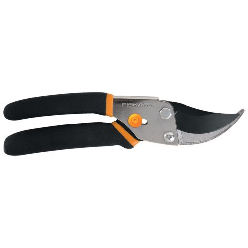 A smooth-cutting bypass pruner that can cut stems and light branches up to 5/8&quot; in diameter.