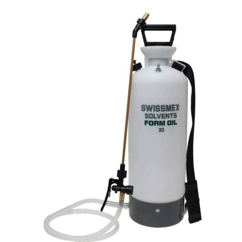 Tank capacity is 2.3 US gallons (9 L).