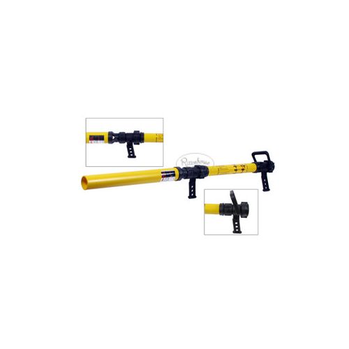 The two piston grips allows the user to conveniently and comfortably apply foams or wetting agents onto a fire scene.