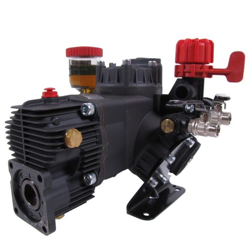 Model D403GRGI includes a gearbox and pressure regulator to better suit your pumping and spraying needs.