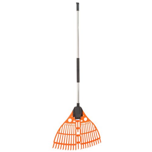 Now you can effectively rake and scoop up leaves all at once.